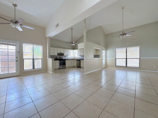 Building Photo - 1605 Cezanne Cir