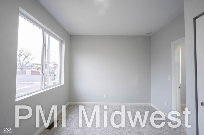 Building Photo - 2810 E Michigan St