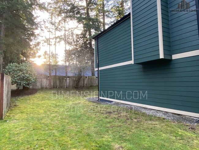 Building Photo - Covington Gem – Spacious 4BR/2BA Remodeled Home!