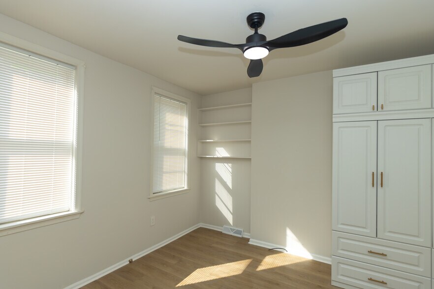 1st Floor Bedroom - 306 N Harrison St