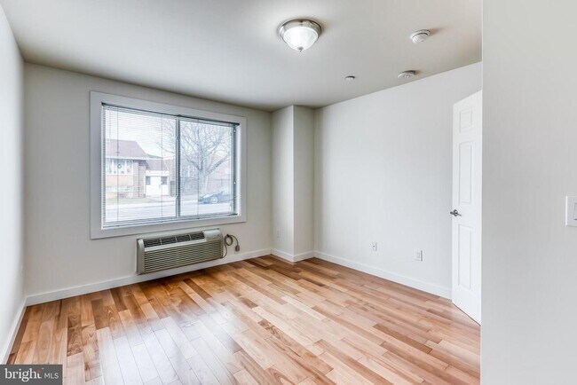 Building Photo - 4122 Haverford Ave