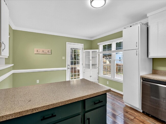 Building Photo - 3512 Castlebury Dr