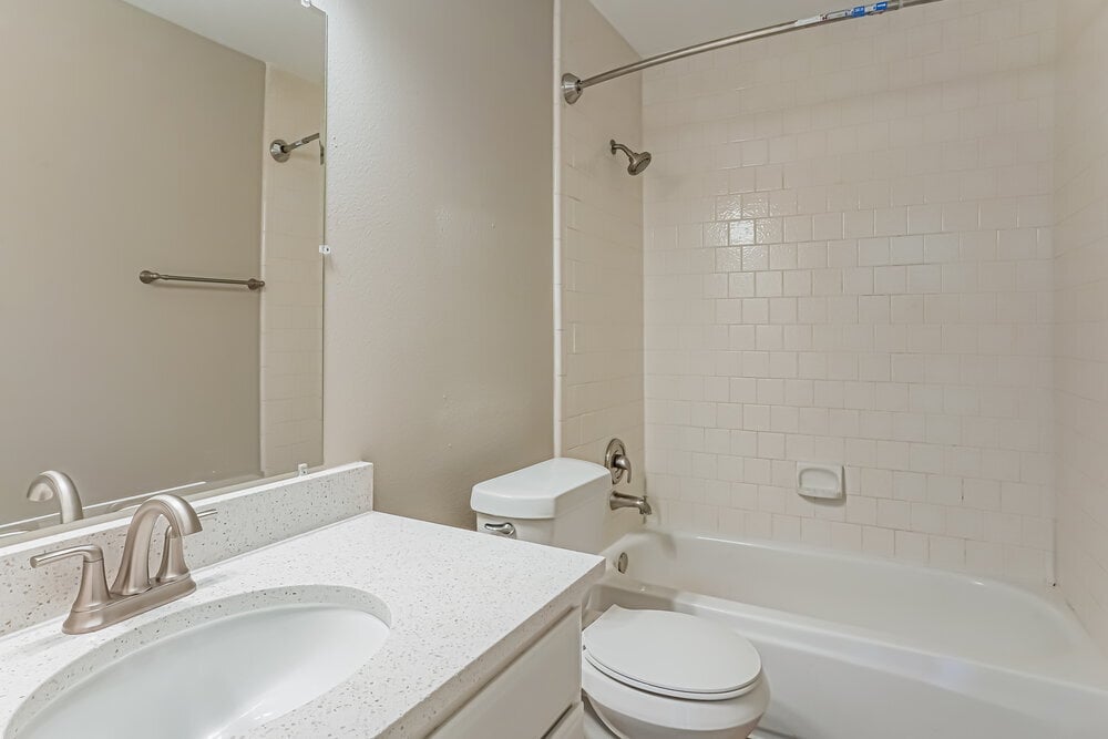 Building Photo - 22903 Powell House Ln