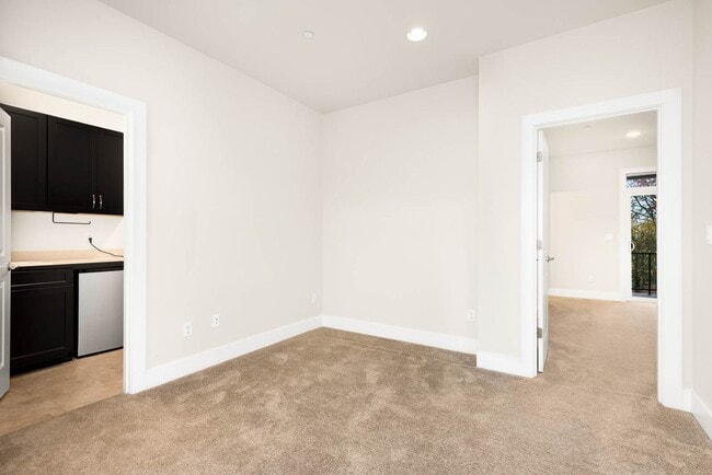 Building Photo - 7704 151st Ave NE