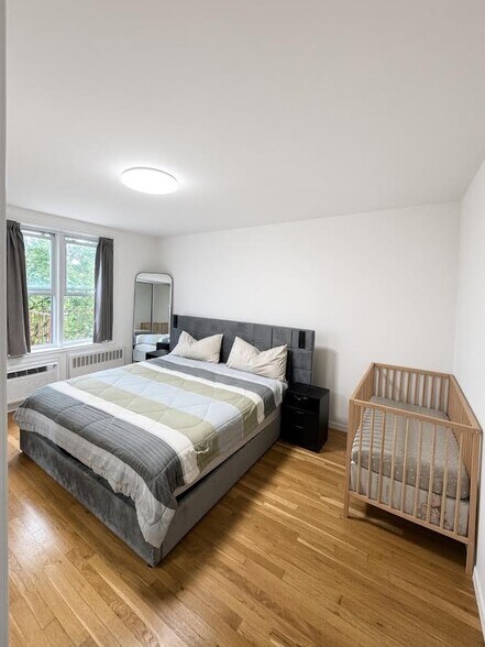 Building Photo - 5775 Mosholu Ave