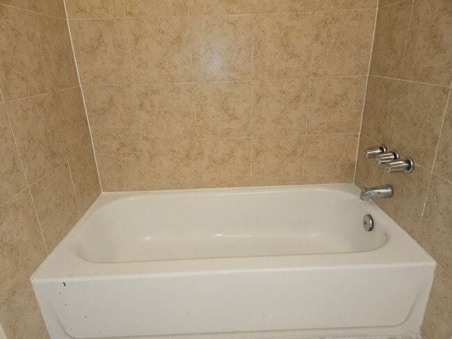 Building Photo - 3/2 DUPLEX