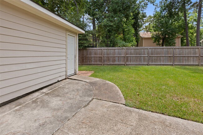 Building Photo - 22014 Soft Pines Ct