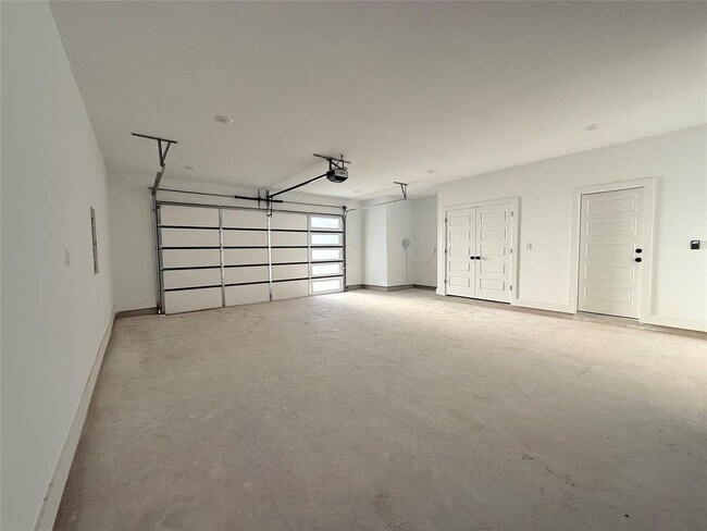 Building Photo - 21000 Nantucket Cove