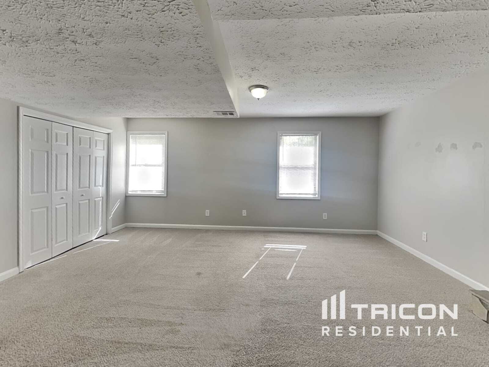 Building Photo - 4170 Summer Wood Dr
