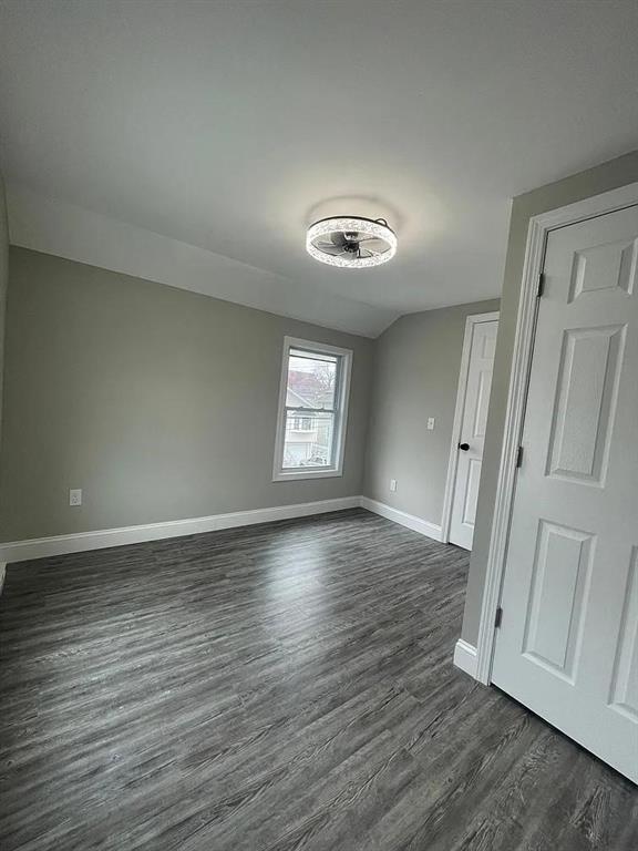 Building Photo - 154 Earle St