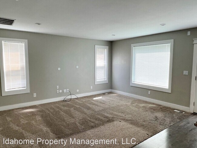 Building Photo - 4 br, 2.5 bath House - 10539 W Merab Ct