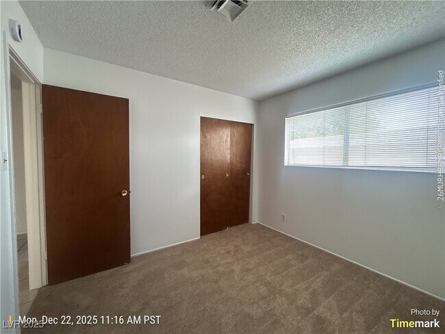 Building Photo - 5309 Longridge Ave