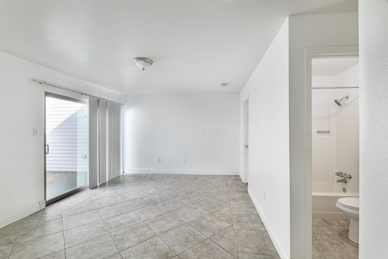 Building Photo - 106 Westchester St