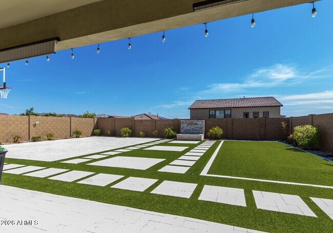 Building Photo - 7199 W Pinnacle Vista Dr