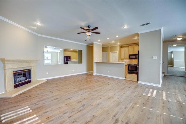 Building Photo - 5855 Pecan Chase
