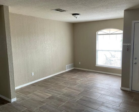 Building Photo - 12133 Desert Quail Ave