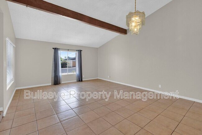 Building Photo - 847 W Juanita Ave