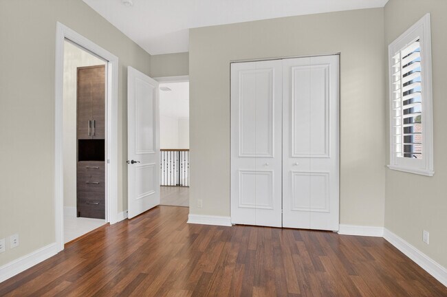 Building Photo - 17921 Villa Club Way