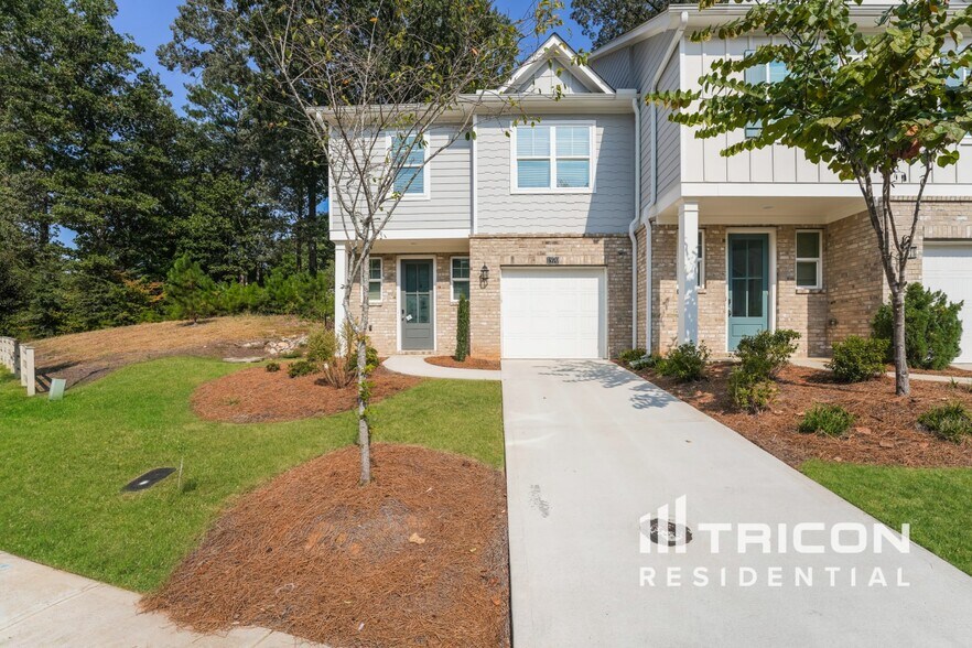 Building Photo - Tricon Rosemary Park