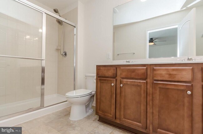Building Photo - 172 Drexel Ct