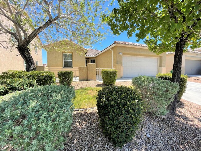 Building Photo - Enjoy mini park in your backyard! Single-story home in Aliante community