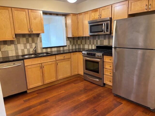 Building Photo - 2547 Meade Ct