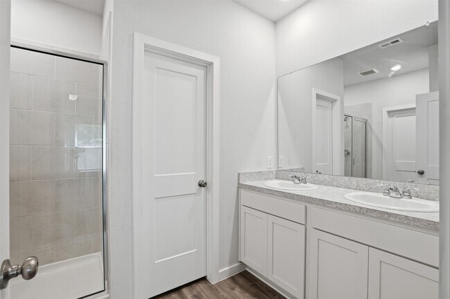 Building Photo - 16994 Pandora Wy