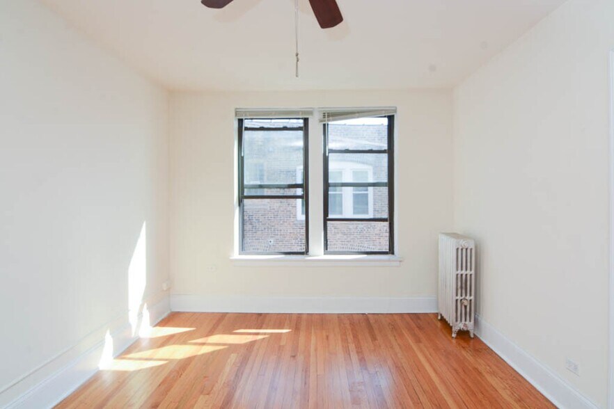 Building Photo - 2737 N Spaulding Ave