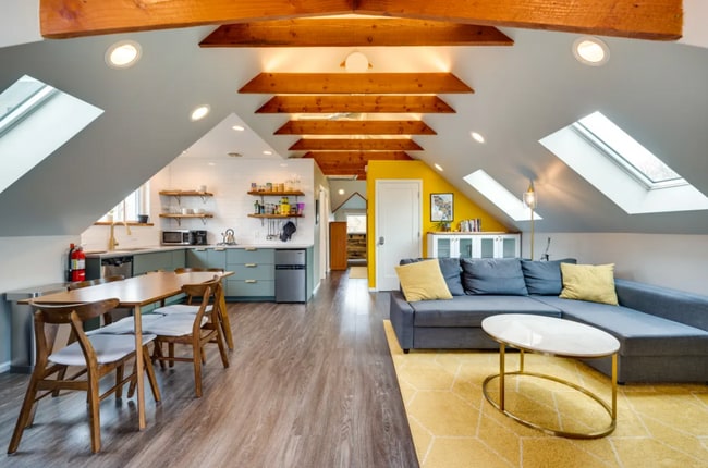 Primary Photo - 3615 N Williams St