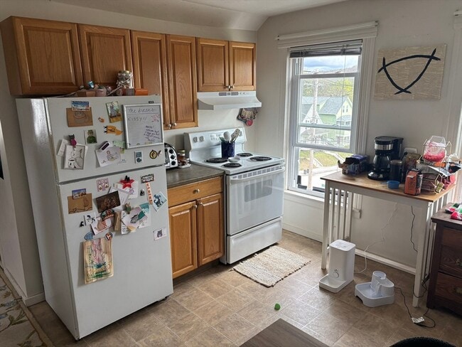 Building Photo - 41 Whipple St