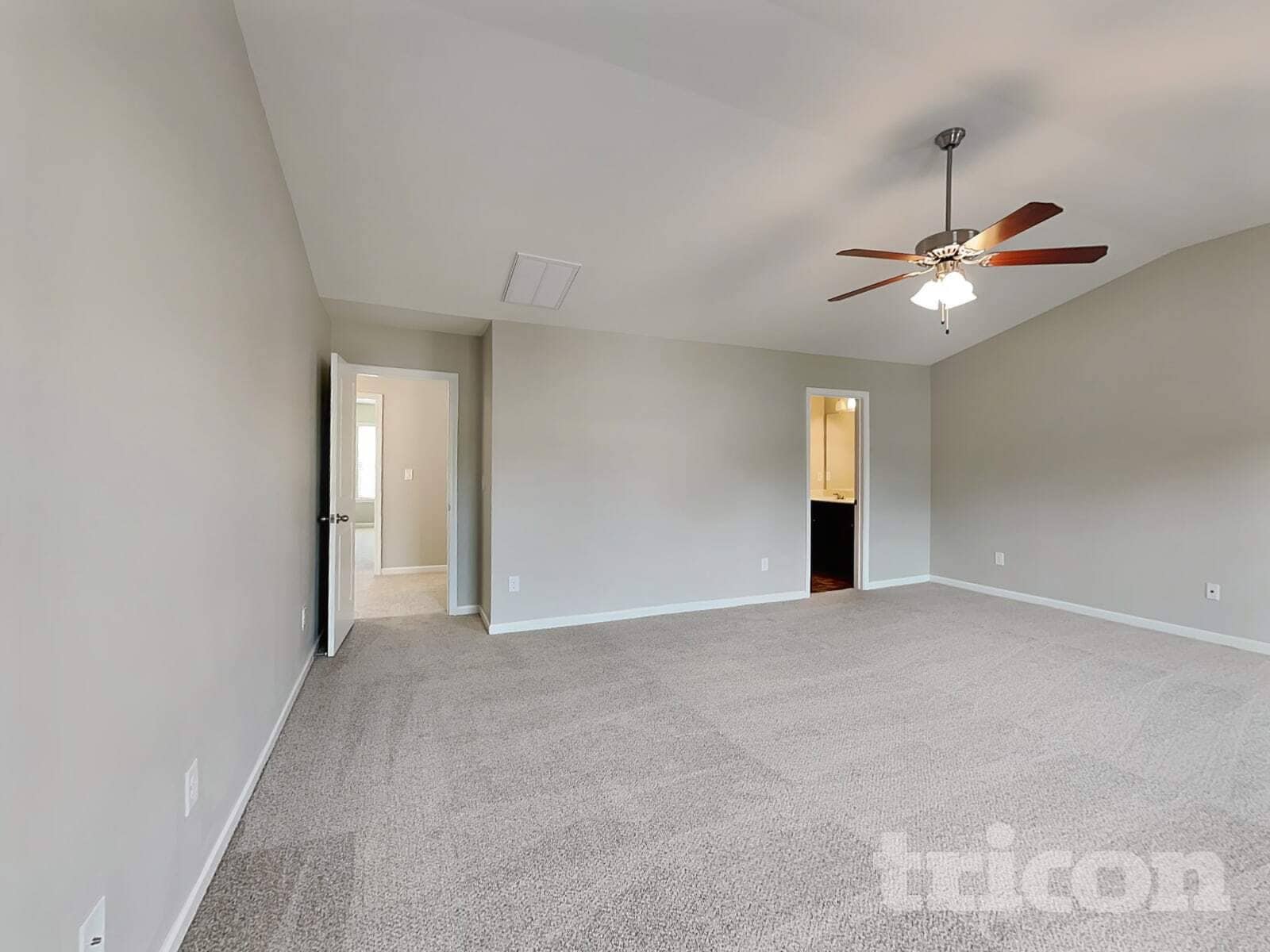 Building Photo - 452 Victory Ln