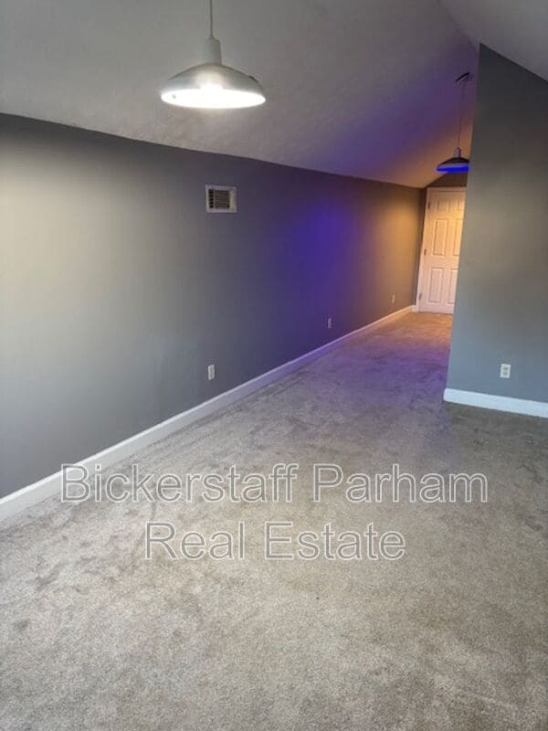 Building Photo - 3702 3rd Ave