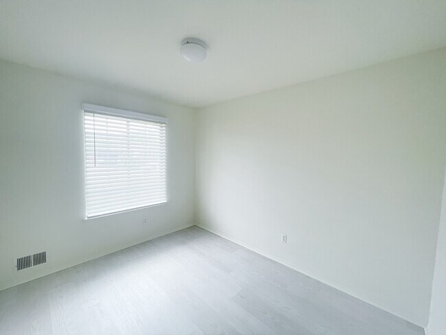 Building Photo - 29711 Pendleton Club Dr