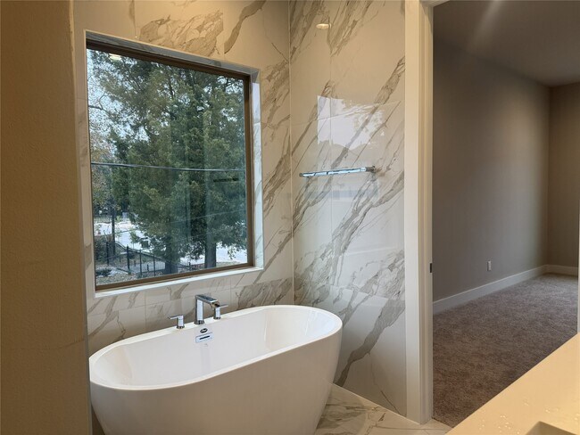 Building Photo - 540 Janisch Rd