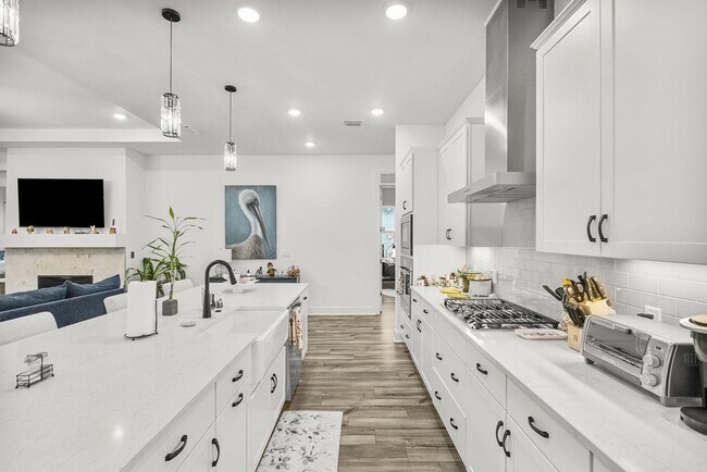 Building Photo - 119 Anastasia Cir
