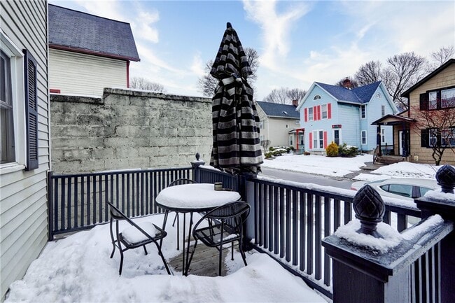 Building Photo - 249 S Goodman St