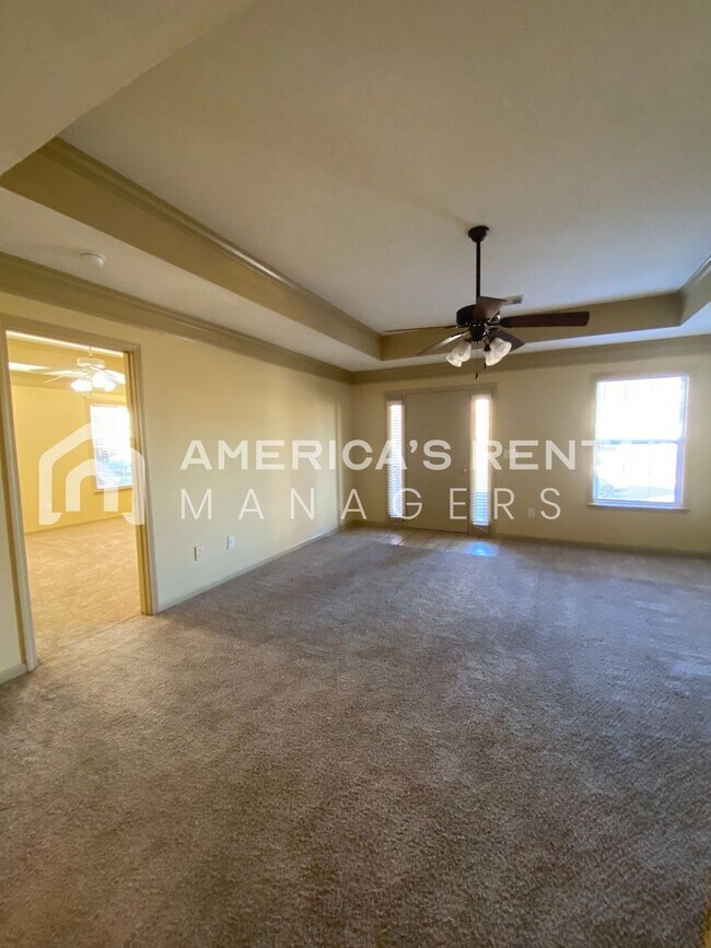 Building Photo - Home in Northport, AL. Sign a lease by 2/28/26 to receive HALF off the deposit!!! DEPOSIT PENDING!