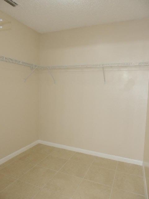 Building Photo - 2505 Lakeview Cir