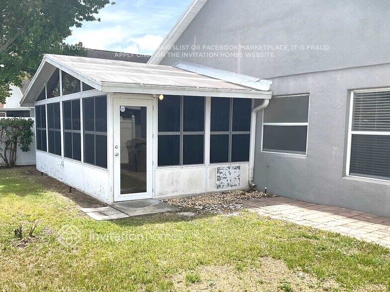 Building Photo - 2802 Wilshire Rd