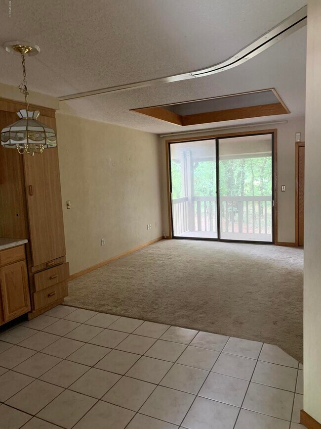 Building Photo - 2930 Ravines Rd