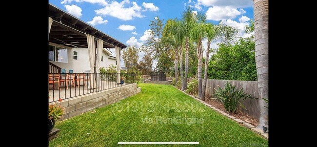 Building Photo - 4228 Calavo Dr