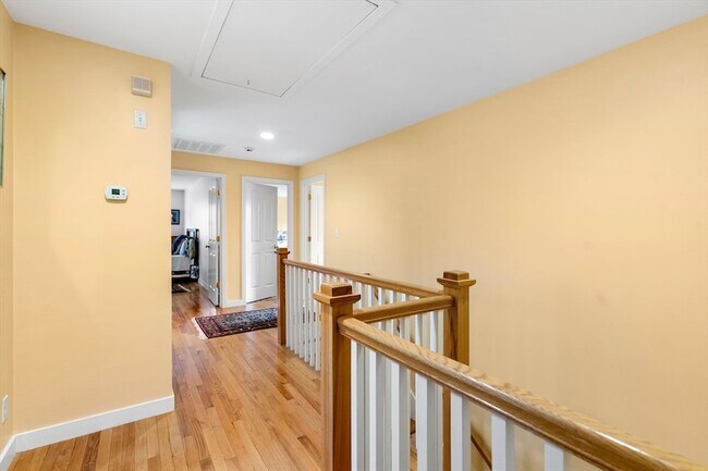 Building Photo - 31 Woodcliffe Rd