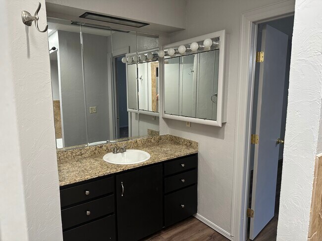 Building Photo - 10309 Harvest Moon Ave