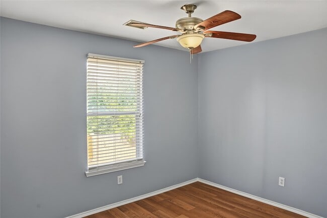 Building Photo - 3907 Starbridge Pointe Ln