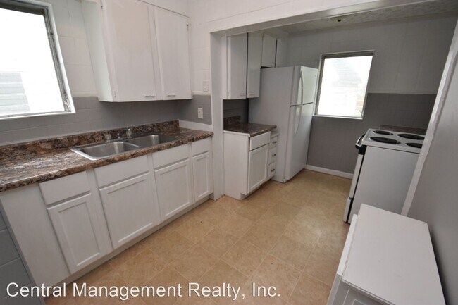 Building Photo - 2 br, 1 bath House - 1009 W. Grove