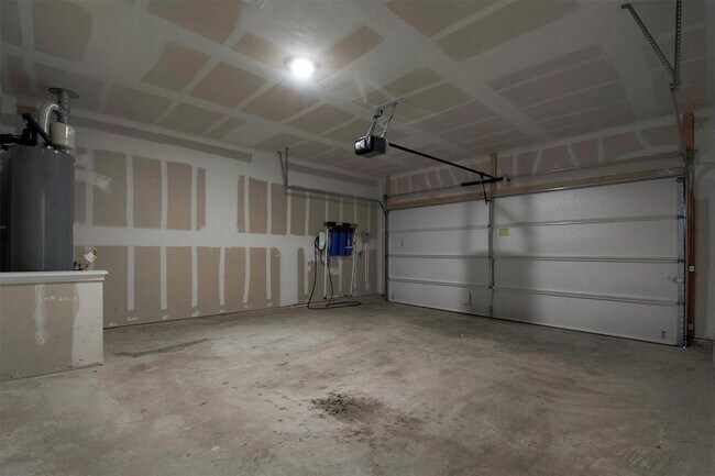 Building Photo - 19621 Ann Richards Ave