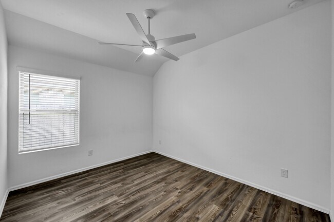 Building Photo - 19092 Sonora Chase Dr
