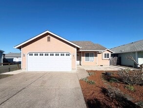 Building Photo - 1378 T St