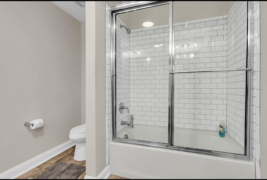 Building Photo - 3297 Walter Dr