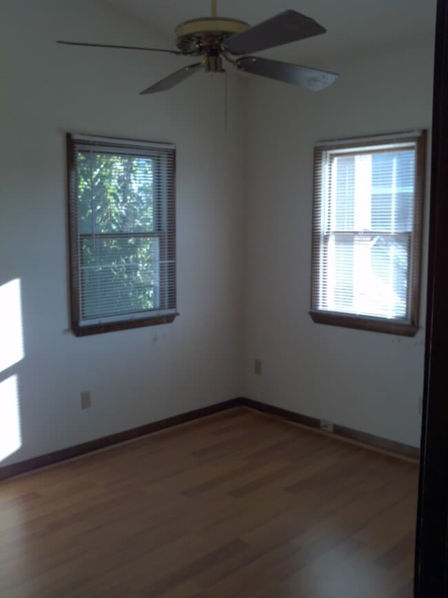 Building Photo - 10 Ocean Ave